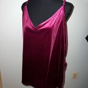 💕 old Navy Velvet Raspberry Tank Size XXL